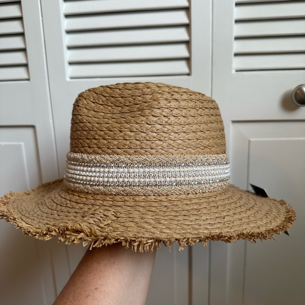 NWT Straw hat O/S with pearl and gems and frayed rim